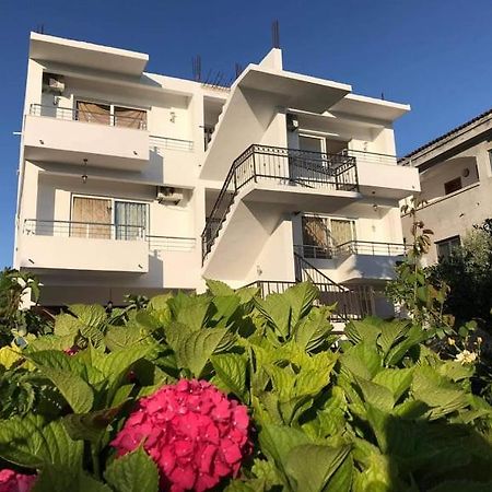 B&B Lovac Hasa 2 Ulcinj Exterior photo