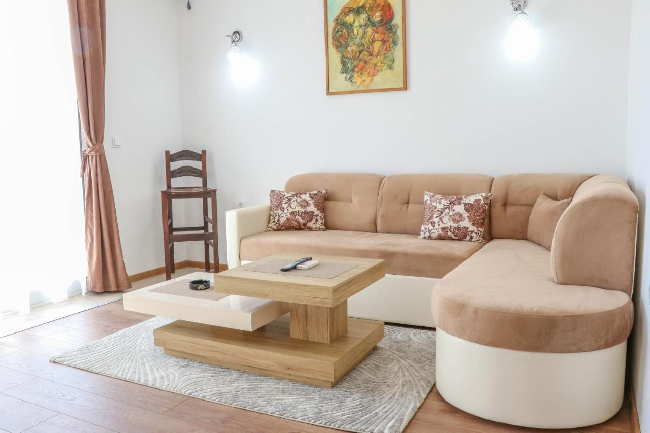 B&B Lovac Hasa 2 Ulcinj Exterior photo